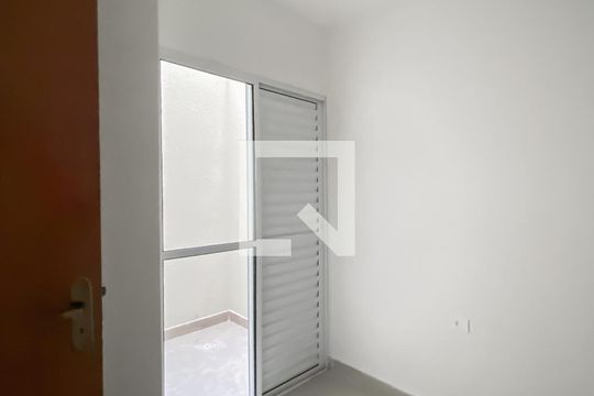 Quarto 1 de apartamento para alugar com 2 quartos, 42m² em Parque Boturussu, São Paulo