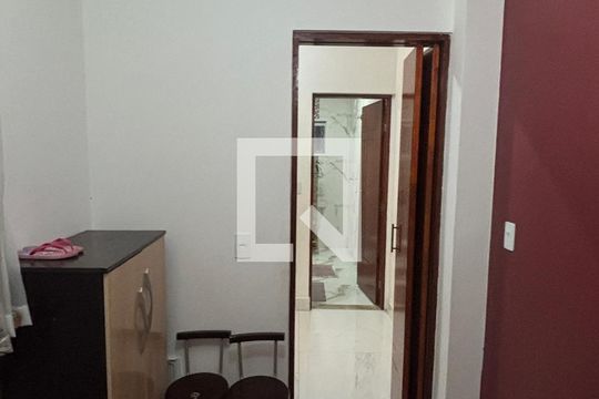 Quarto 1 de casa à venda com 4 quartos, 225m² em Vila Alzira, Santo André