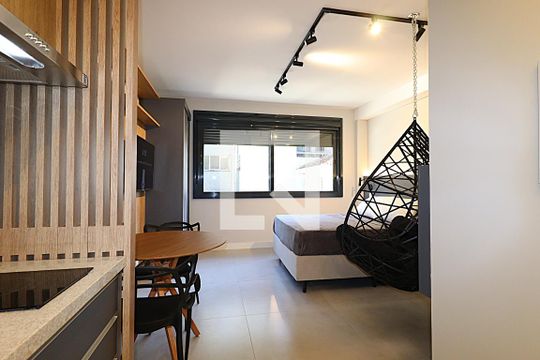 Apartamento à venda com 1 quarto, 27m² em Mont’serrat, Porto Alegre