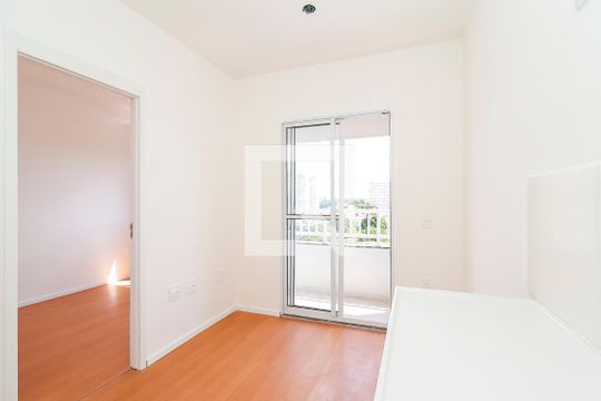 Sala/Cozinha de kitnet/studio para alugar com 1 quarto, 24m² em Itaquera, São Paulo