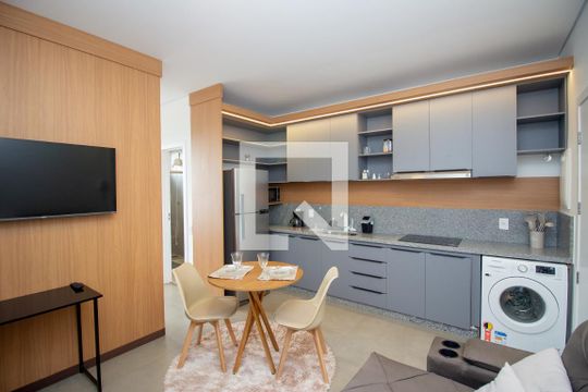 Sala / Cozinha de apartamento à venda com 1 quarto, 32m² em Beatriz, Contagem
