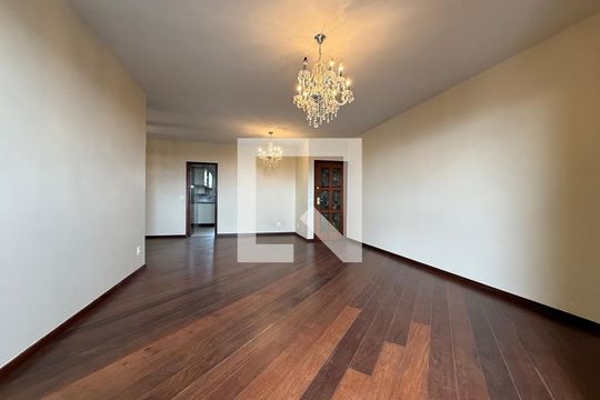 Apartamento para alugar com 4 quartos, 147m² em Sion, Belo Horizonte