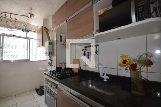 Cozinha e Área de Serviço de apartamento para alugar com 2 quartos, 50m² em Honório Gurgel, Rio de Janeiro