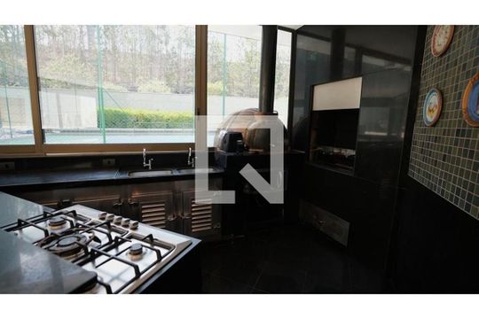 Apartamento para alugar com 4 quartos, 240m² em Belvedere, Belo Horizonte