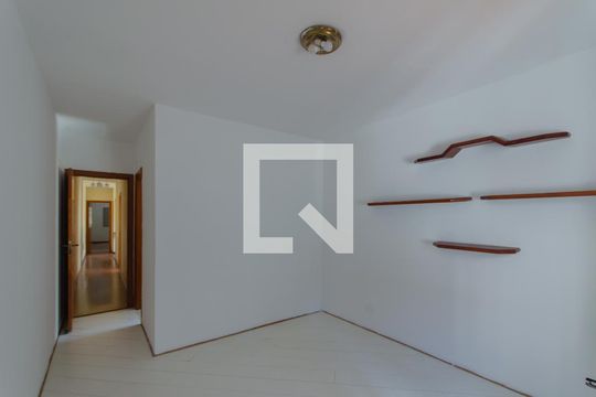 Casa à venda com 4 quartos, 200m² em Vila Mariana, São Paulo