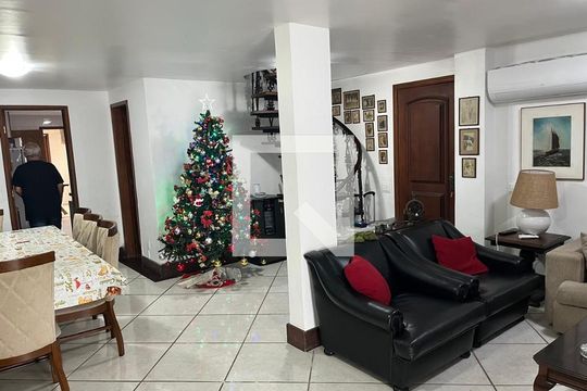 Sala de casa à venda com 7 quartos, 269m² em Recreio dos Bandeirantes, Rio de Janeiro