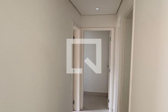 Corredor de apartamento à venda com 3 quartos, 77m² em Jardim Messina, Jundiaí