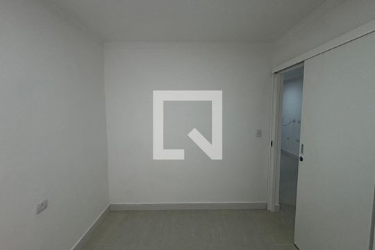 Quarto 1 de apartamento à venda com 2 quartos, 45m² em Parque das Nações, Santo André