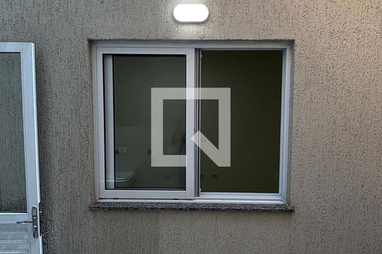 Área de Serviço de apartamento para alugar com 2 quartos, 45m² em Parque das Nações, Santo André