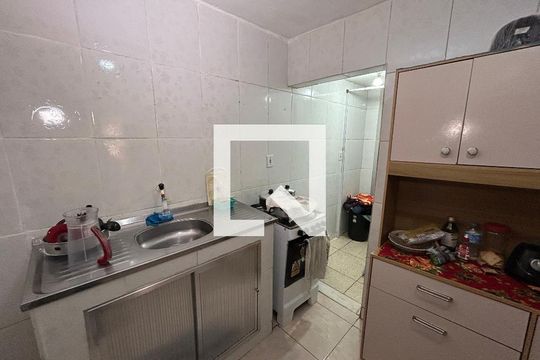 Casa à venda com 1 quarto, 40m² em Inhaúma, Rio de Janeiro