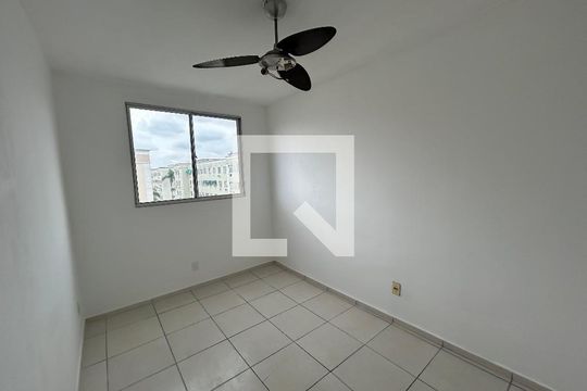 Quarto 1 de apartamento para alugar com 2 quartos, 44m² em Honório Gurgel, Rio de Janeiro