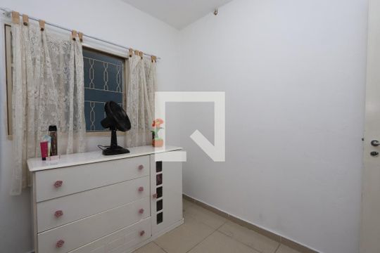Quarto 4 de casa à venda com 4 quartos, 240m² em Sapopemba, São Paulo