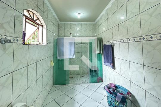 Casa à venda com 5 quartos, 365m² em Rio Branco, Belo Horizonte