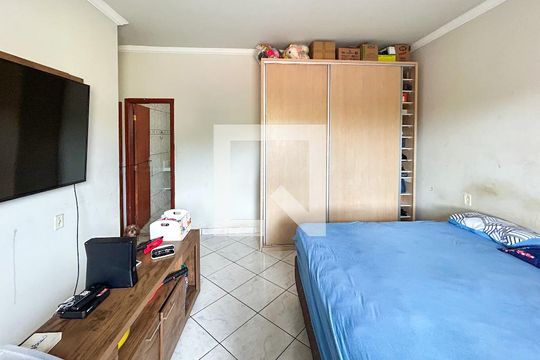 Casa à venda com 5 quartos, 365m² em Rio Branco, Belo Horizonte