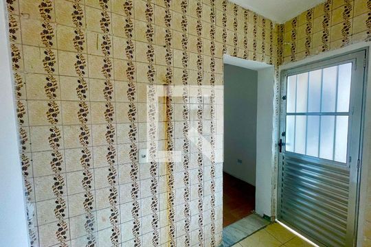 Área de Serviço de casa para alugar com 1 quarto, 60m² em Camargos, Guarulhos