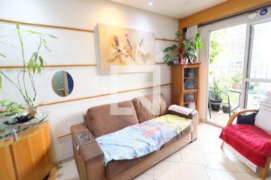 Sala de apartamento à venda com 2 quartos, 67m² em Bela Vista, Osasco