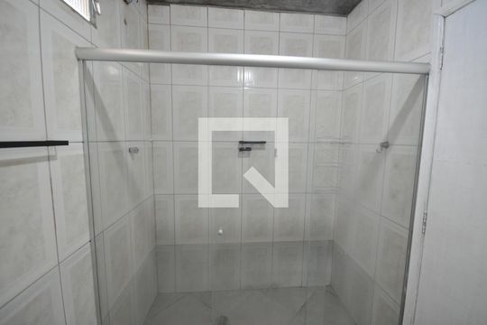 Banheiro Social de casa para alugar com 3 quartos, 117m² em Parque Casa de Pedra, São Paulo