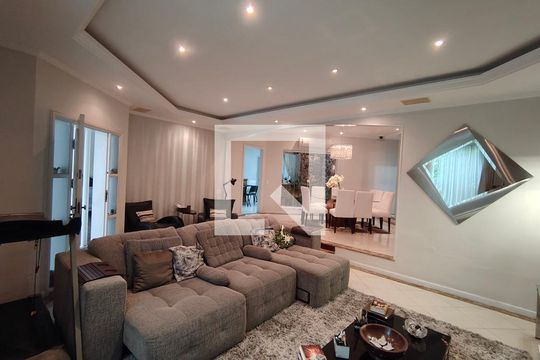 Casa para alugar com 4 quartos, 414m² em Anil, Rio de Janeiro