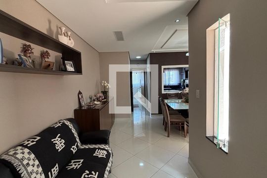 Sala de Jantar  de casa à venda com 3 quartos, 225m² em Jardim Santo André, Santo André