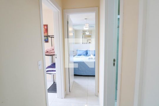 Corredor de kitnet/studio para alugar com 2 quartos, 36m² em Jardim Caravelas, São Paulo