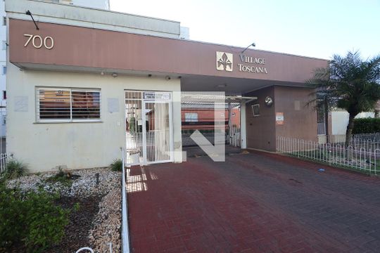 Fachada e portaria de apartamento à venda com 2 quartos, 52m² em Fátima, Canoas