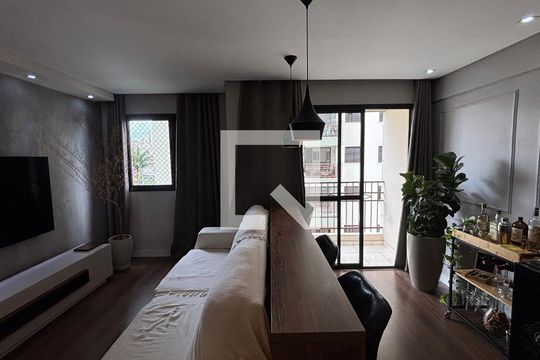 Sala  de apartamento para alugar com 2 quartos, 80m² em Vila Floresta, Santo André