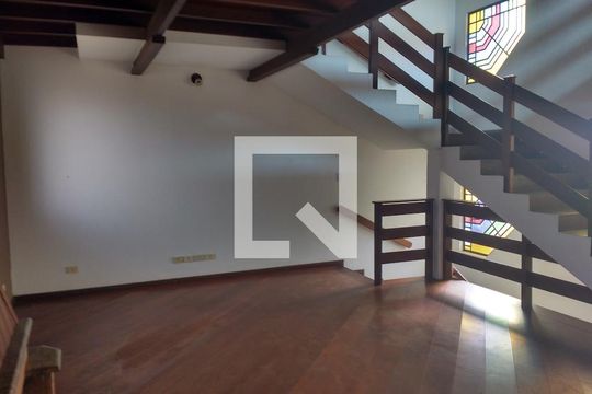 Casa para alugar com 9 quartos, 550m² em Parque Ortolândia, Hortolândia