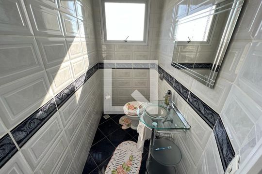 Casa para alugar com 3 quartos, 330m² em Balneario, Florianópolis