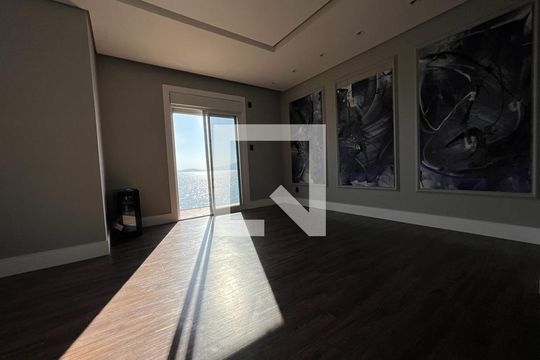 Casa para alugar com 3 quartos, 330m² em Balneario, Florianópolis