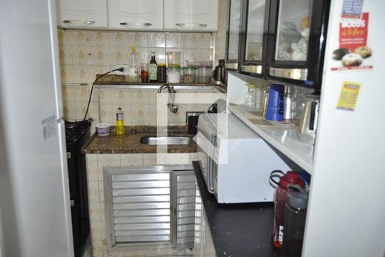 Apartamento à venda com 2 quartos, 42m² em Tomás Coelho, Rio de Janeiro