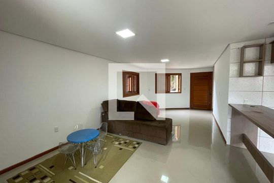 Sala de casa à venda com 3 quartos, 138m² em Canudos, Novo Hamburgo