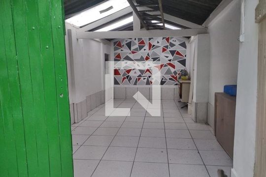 Casa à venda com 3 quartos, 161m² em Jardim Dom Bosco, São Paulo