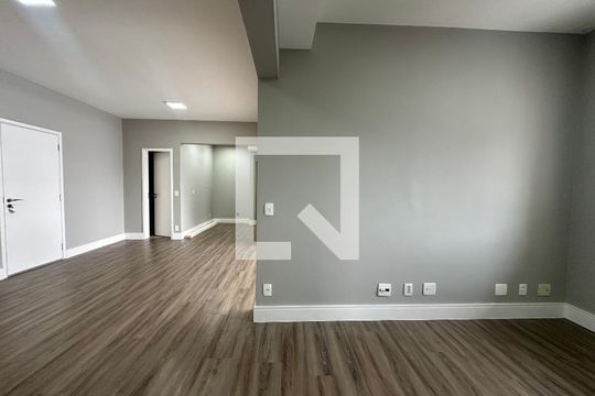 Sala de apartamento à venda com 2 quartos, 107m² em Empresarial 18 do Forte, Barueri