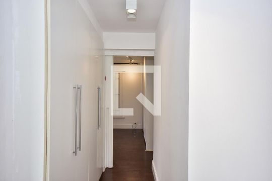 Corredor de casa de condomínio à venda com 3 quartos, 466m² em Morumbi, São Paulo