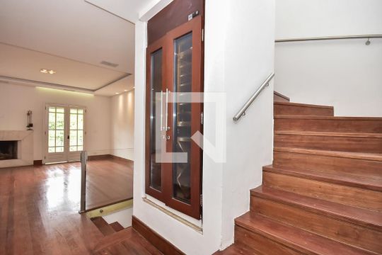Adega de casa de condomínio à venda com 3 quartos, 466m² em Morumbi, São Paulo
