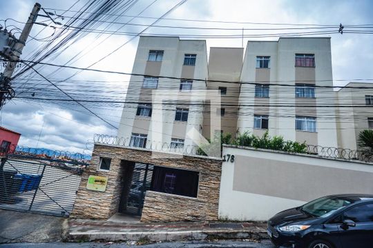 Apartamento à venda com 2 quartos, 45m² em Frei Leopoldo, Belo Horizonte