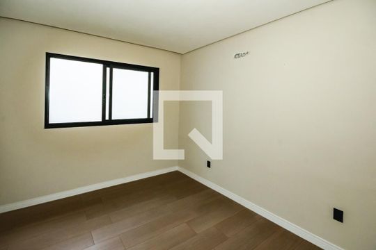 Quarto de casa à venda com 4 quartos, 222m² em Trevo, Belo Horizonte