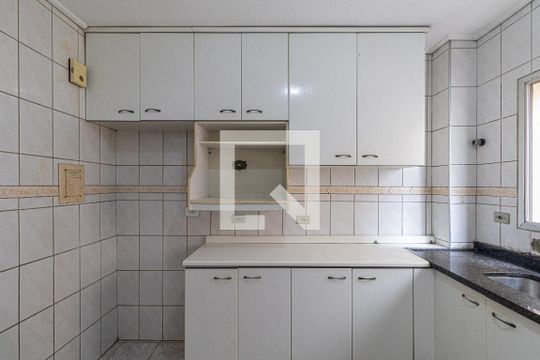 Cozinha  de apartamento à venda com 2 quartos, 55m² em Cangaiba, São Paulo