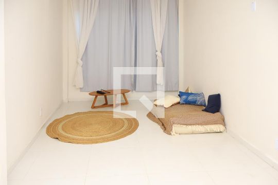 Casa para alugar com 4 quartos, 320m² em Piatã, Salvador