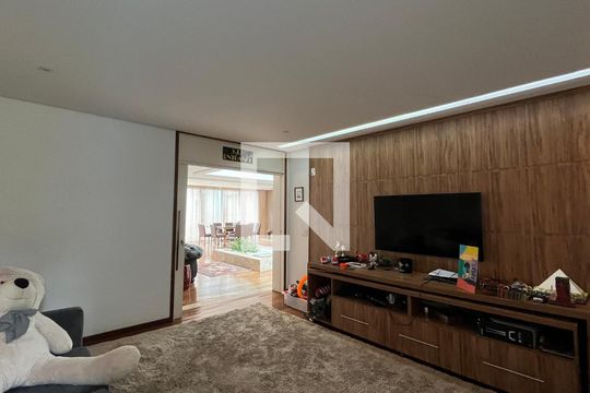 Casa de Condomínio para alugar com 6 quartos, 1014m² em Sítios de Recreio Gramado, Campinas