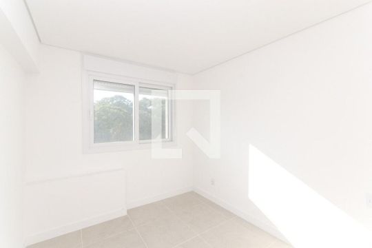 Quarto 1 de apartamento para alugar com 2 quartos, 45m² em Centro Histórico, Porto Alegre