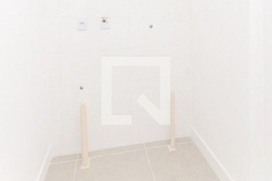 Banheiro  de apartamento para alugar com 2 quartos, 45m² em Centro Histórico, Porto Alegre
