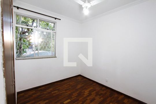 Quarto 1 de apartamento para alugar com 2 quartos, 65m² em Padre Eustáquio, Belo Horizonte