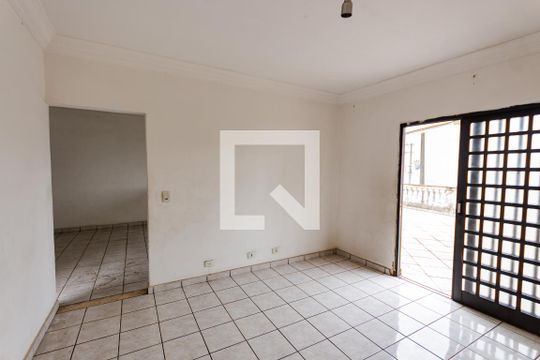 Sala de casa à venda com 2 quartos, 177m² em Parque Oratório, Santo André