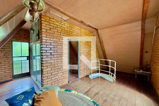Casa à venda com 3 quartos, 10300m² em Jardim Petropolis, Nova Lima