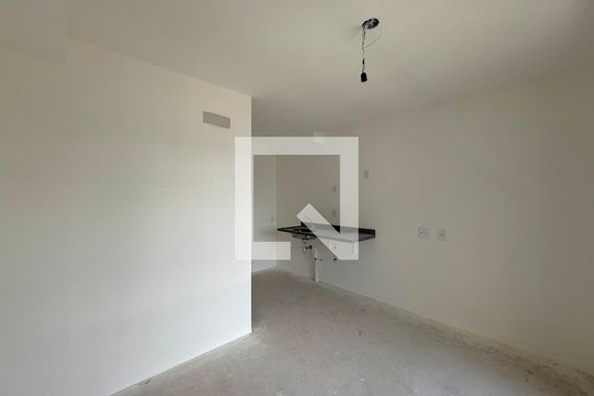 Quarto de kitnet/studio para alugar com 0 quarto, 24m² em Vila Cordeiro, São Paulo