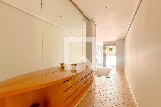 Hall social de apartamento para alugar com 2 quartos, 90m² em Jurerê, Florianópolis