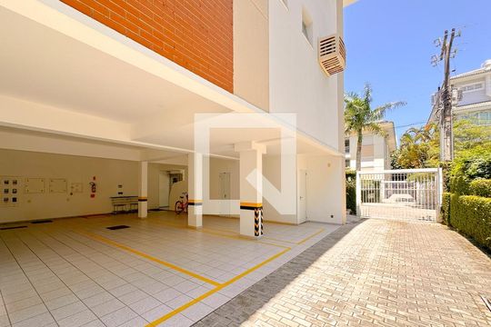 Área comum de apartamento para alugar com 2 quartos, 90m² em Jurerê, Florianópolis