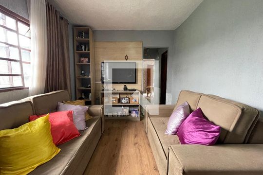 Sala de casa à venda com 4 quartos, 130m² em Vila Sao Domingos, São Paulo