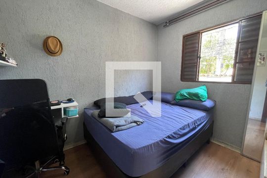 Quarto 1 de casa à venda com 4 quartos, 250m² em Vila Sao Domingos, São Paulo
